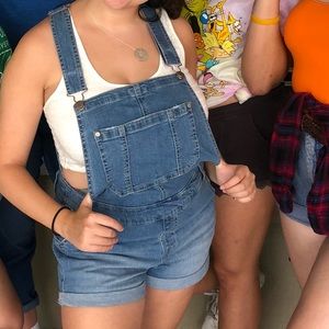 Overall shorts